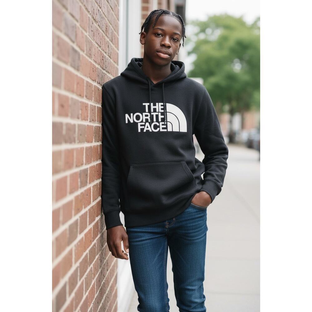 The North Face Men's Black Pullover Hoodie L Hooded Kangaroo Pocket Graphic